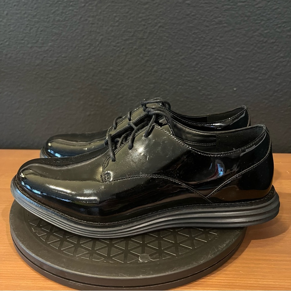 Cole Haan Original Grand Women’s Solid Black Patent Leather Oxford Sneakers 6 B